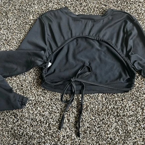 Shein cropped top - Picture 10 of 14